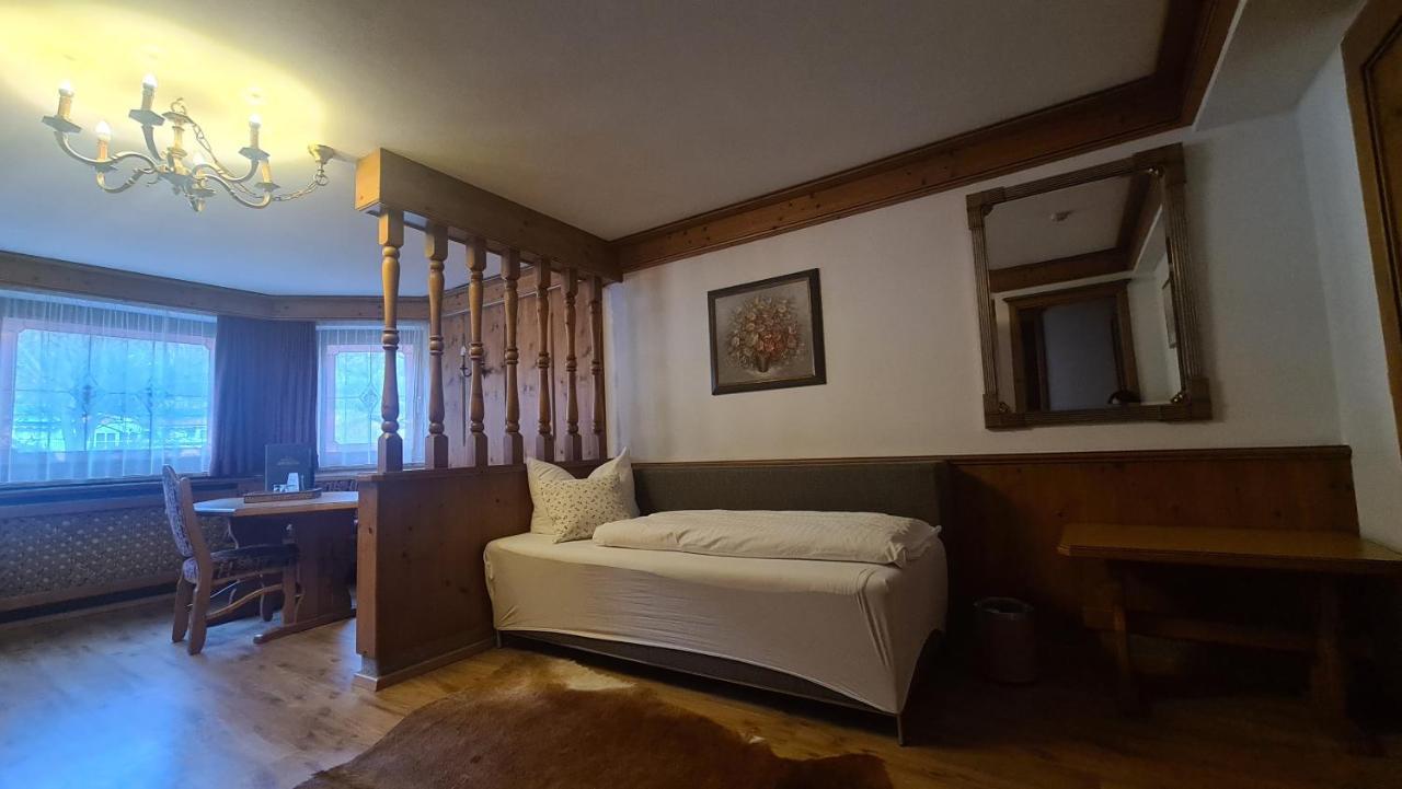 Hotel Tyrolis Zirl Kültér fotó