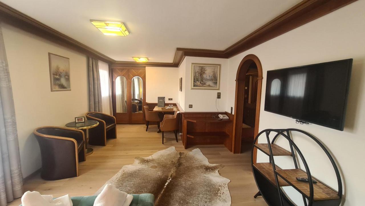 Hotel Tyrolis Zirl Kültér fotó