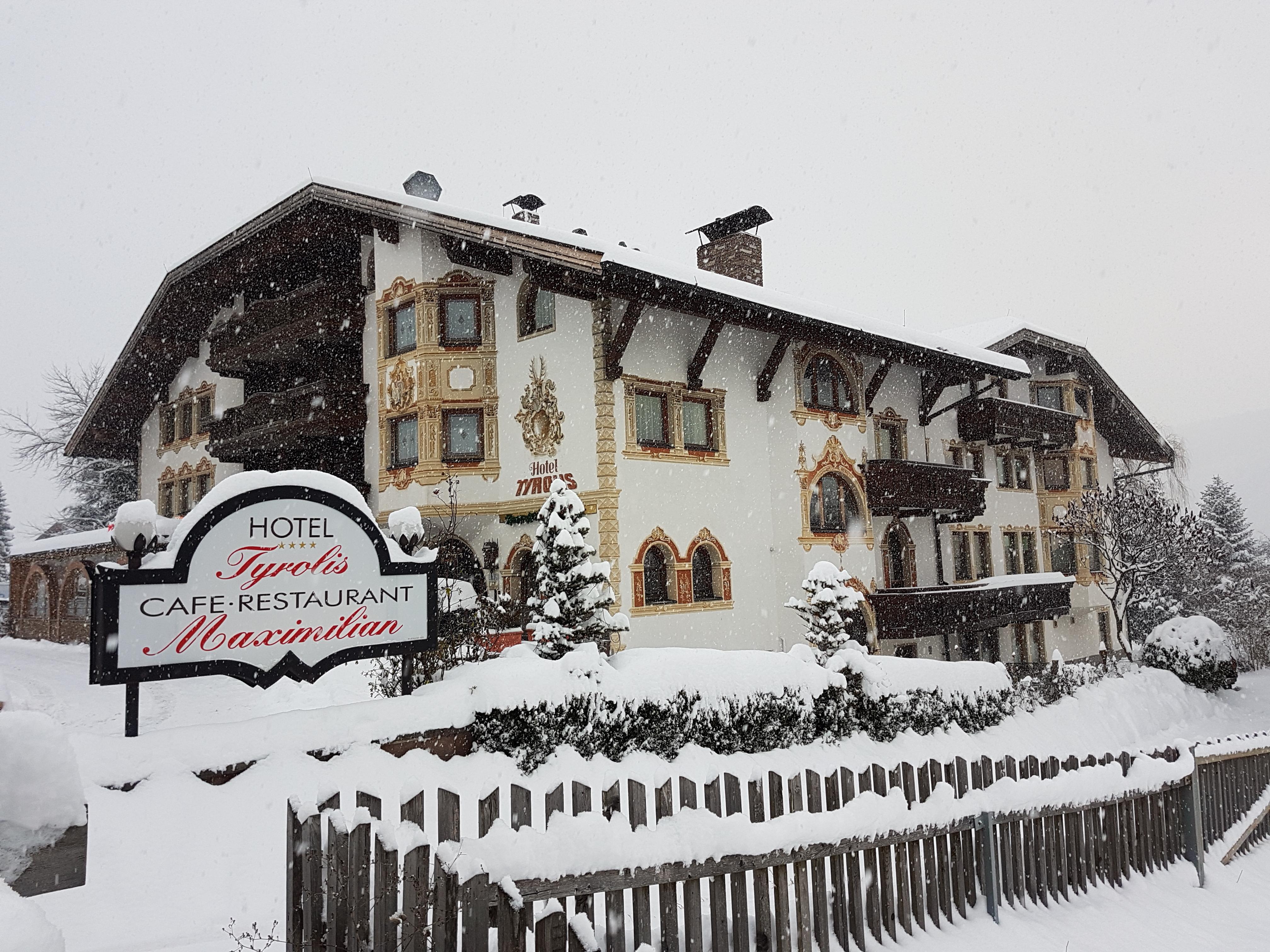 Hotel Tyrolis Zirl Kültér fotó