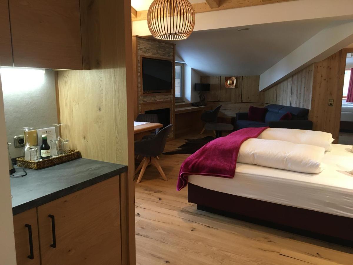 Hotel Tyrolis Zirl Kültér fotó